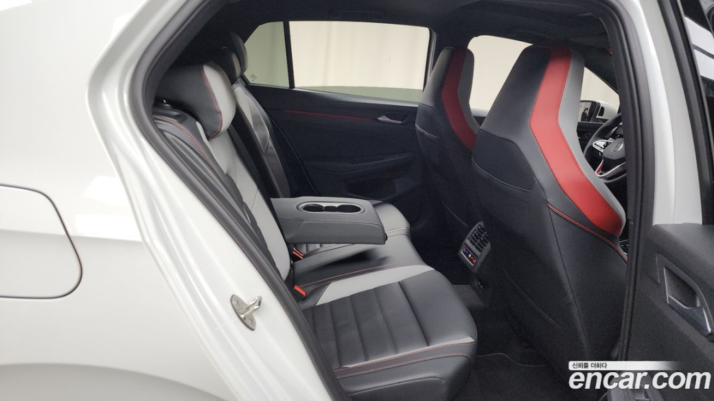 Volkswagen Golf 2.0 GTI, 2023