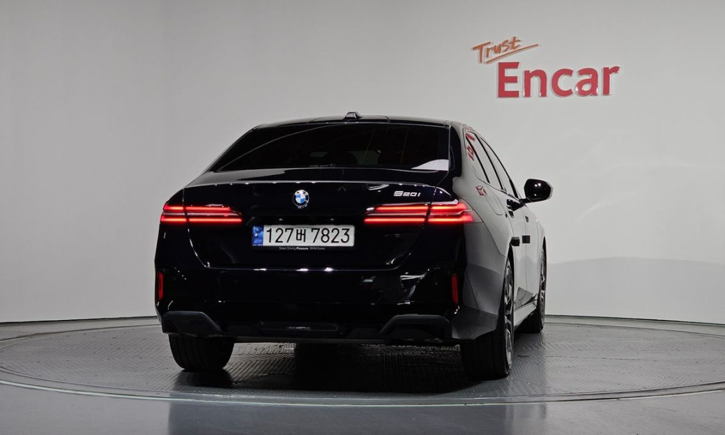 BMW 5-Series 520i M Sport, 2024