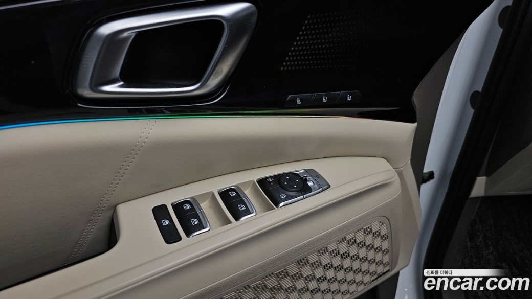 Kia Carnival 9-Seater Hi Limousine, 2024