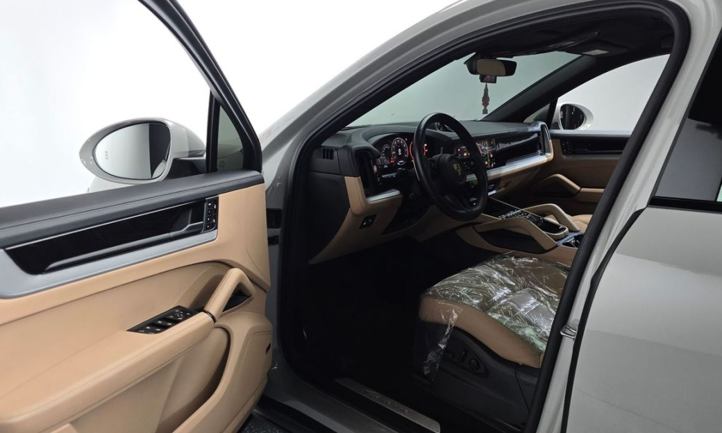 Porsche Cayenne 3.0 Coupe, 2024