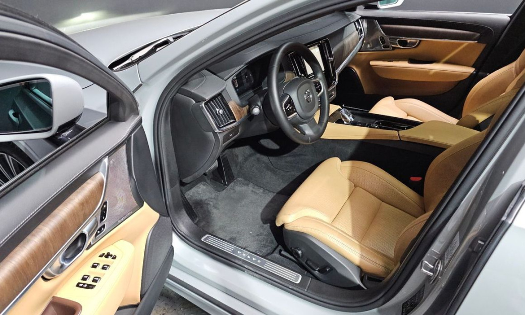 Volvo S90 B5 Ultimate Bright, 2024