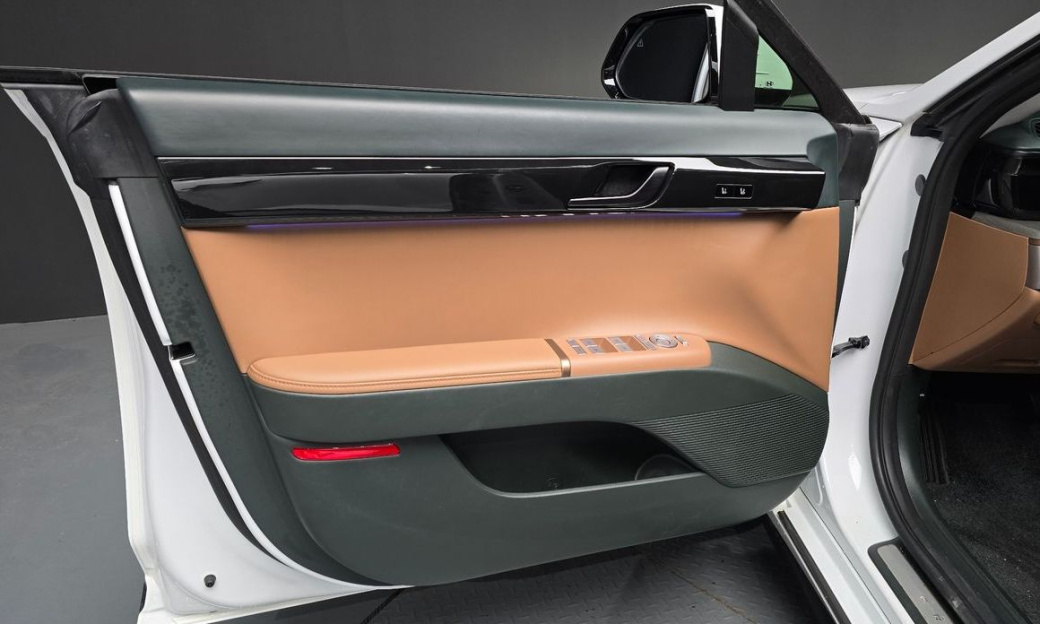 Hyundai Grandeur 2,5 Gasoline 2WD, 2023