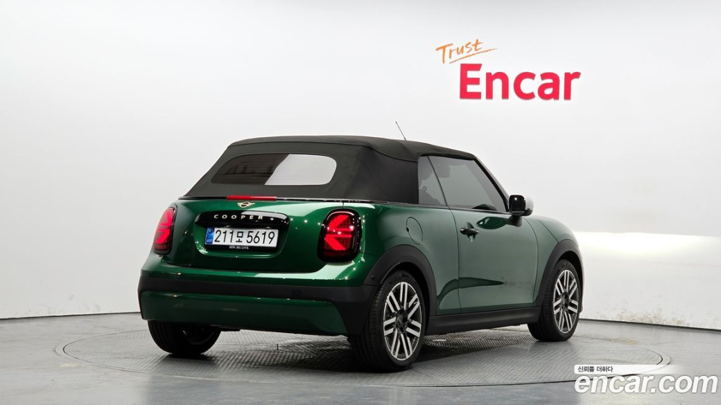 Mini Cooper Convertible Classic, 2025