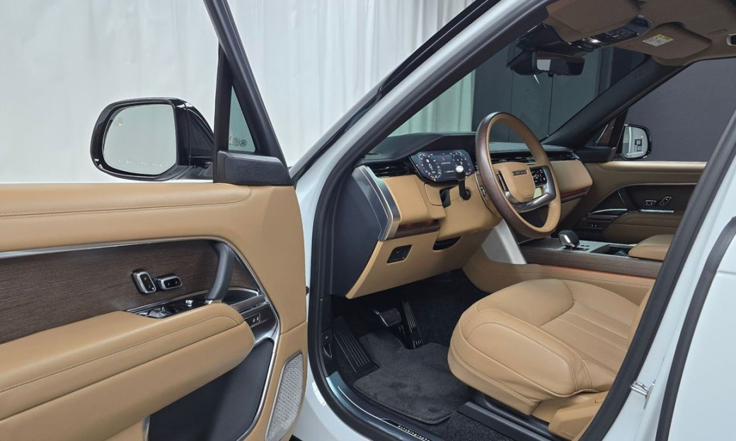 Land Rover Range Rover P530 Autobiography Long Wheel Base, 2024