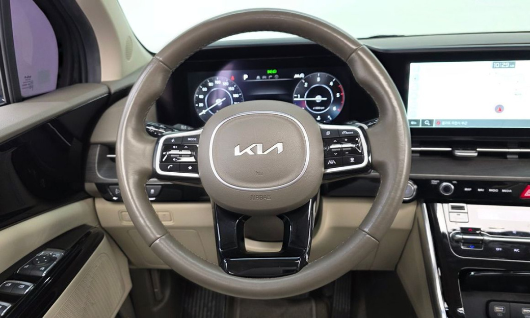Kia Carnival 9-Seater Noblesse, 2022