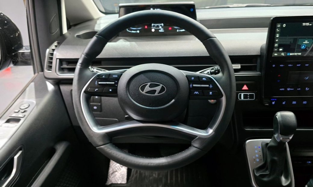 Hyundai Staria Cargo 5-Seater, 2025