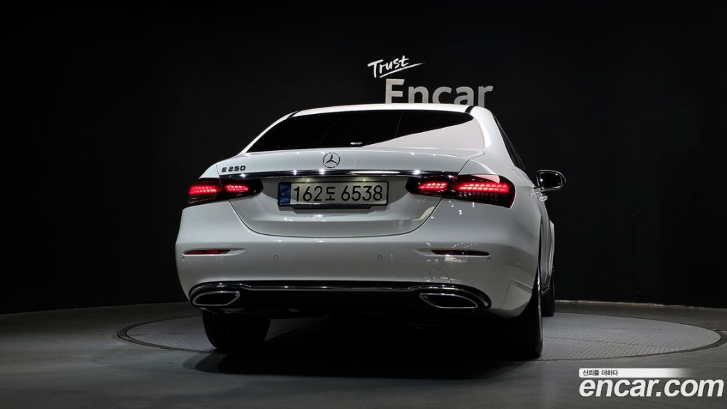 Mercedes-Benz E-Class E250 Exclusive, 2022