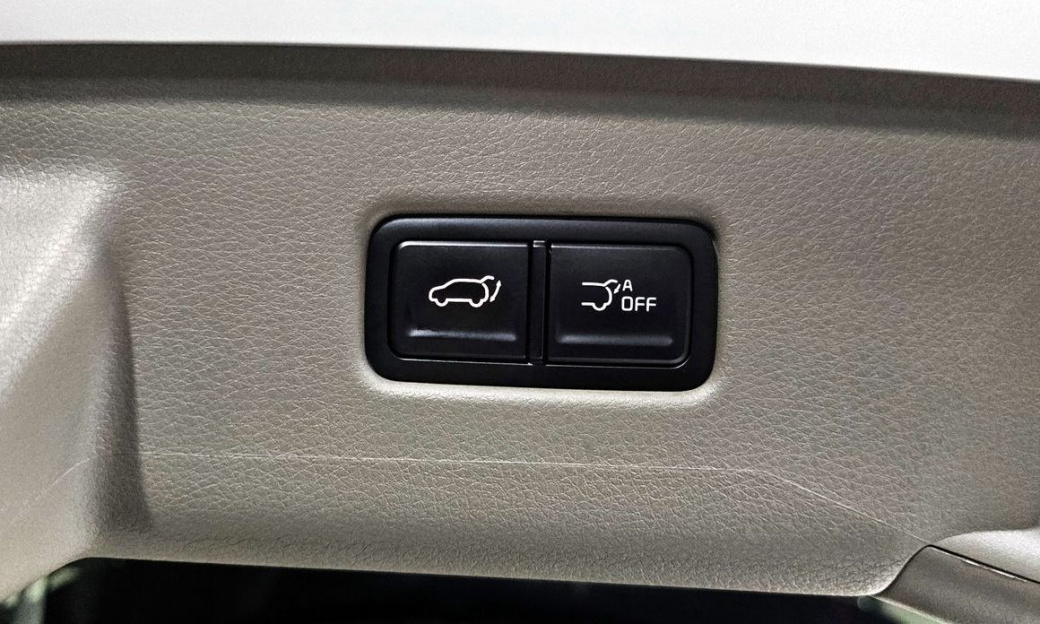 Kia Carnival 7-Seater Noblesse, 2025