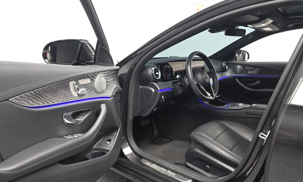 Mercedes-Benz E-Class E350 4MATIC Avantgarde, 2022