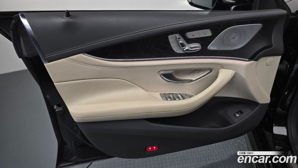 Mercedes-Benz CLS-Class CLS300d 4MATIC, 2022