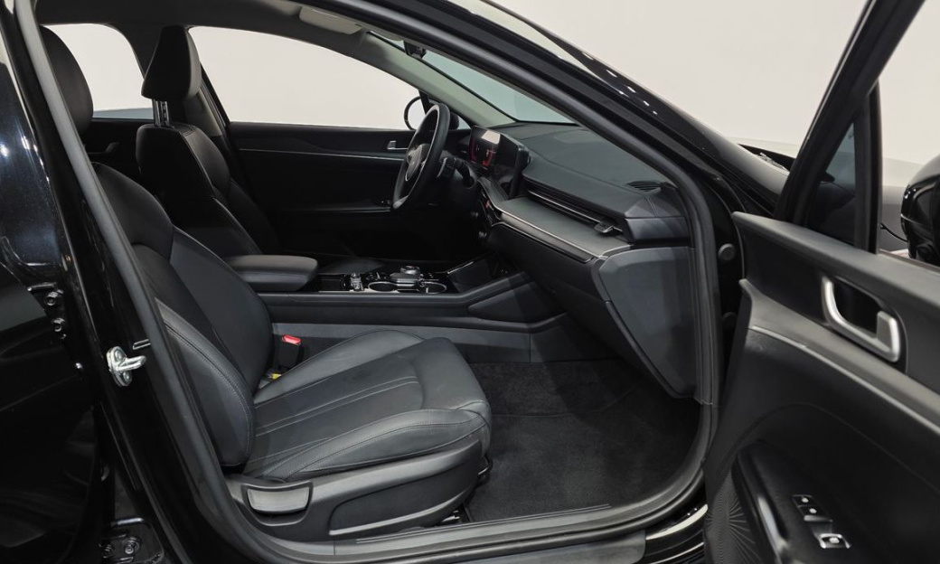 Kia K5 2.0, 2024