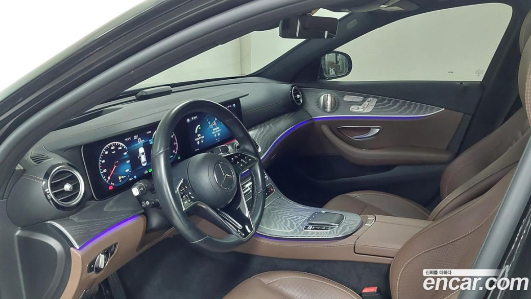 Mercedes-Benz E-Class E350 4MATIC Exclusive, 2023