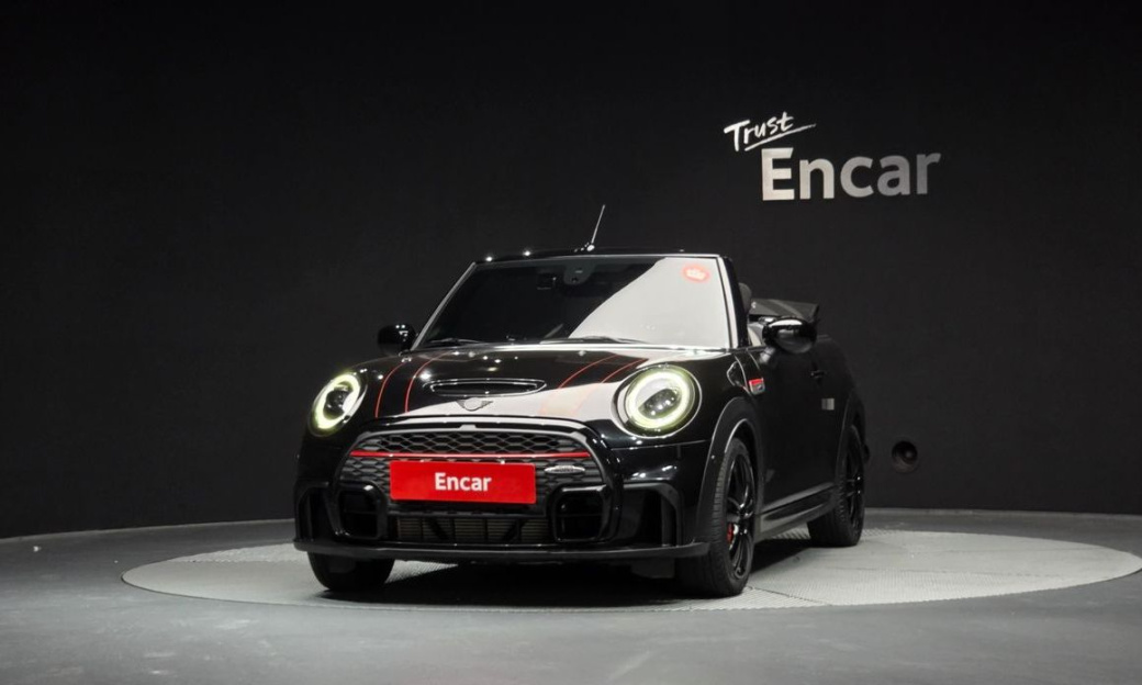 Mini Cooper Convertible JCW, 2022