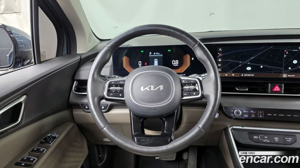 Kia Carnival 9-Seater Prestige, 2024
