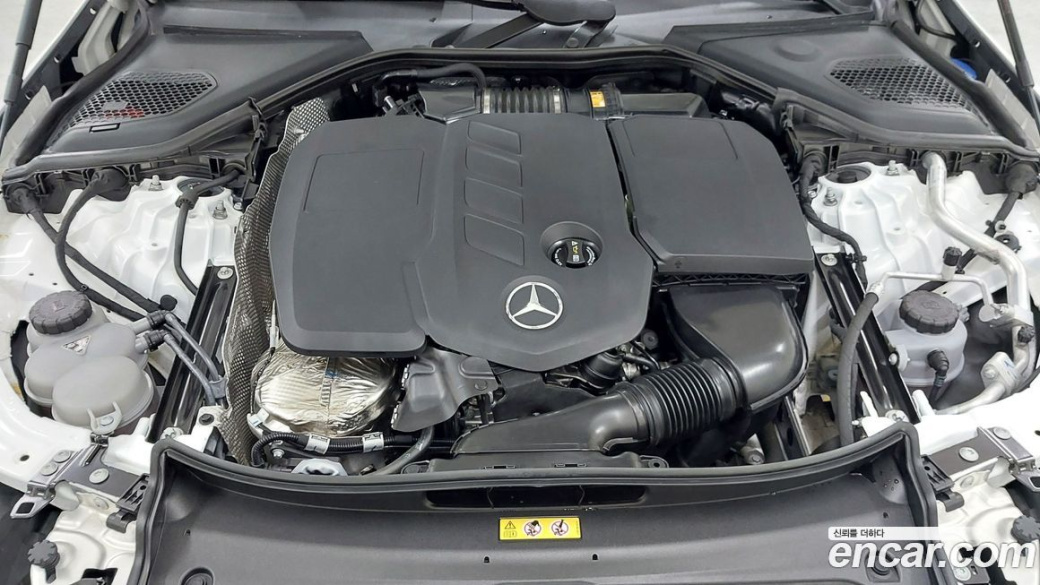 Mercedes-Benz E-Class E220d 4MATIC Exclusive, 2024