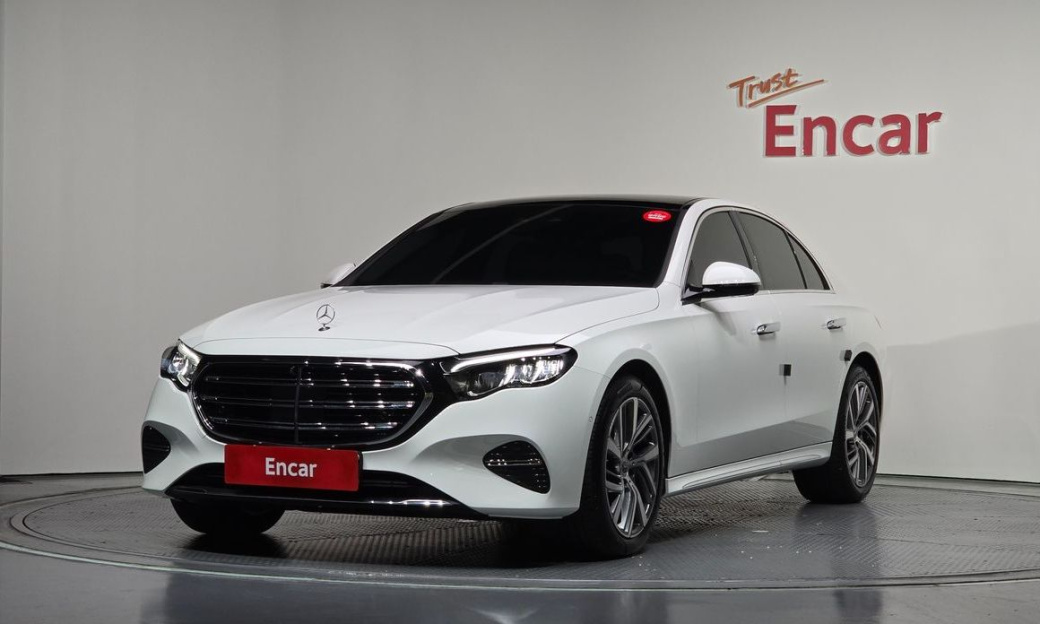 Mercedes-Benz E-Class E220d 4MATIC Exclusive, 2024