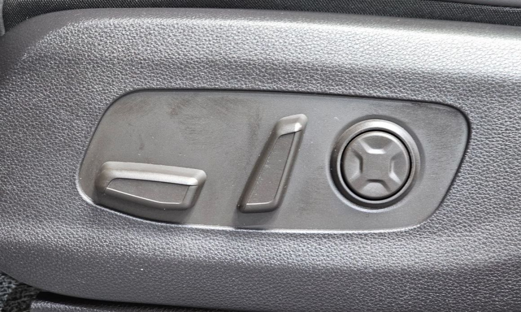 Kia Carnival 9-Seater Noblesse, 2025