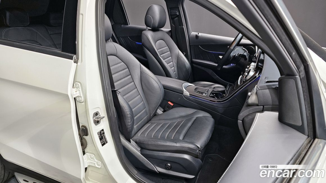 Mercedes-Benz GLC-Class GLC300 4MATIC, 2022