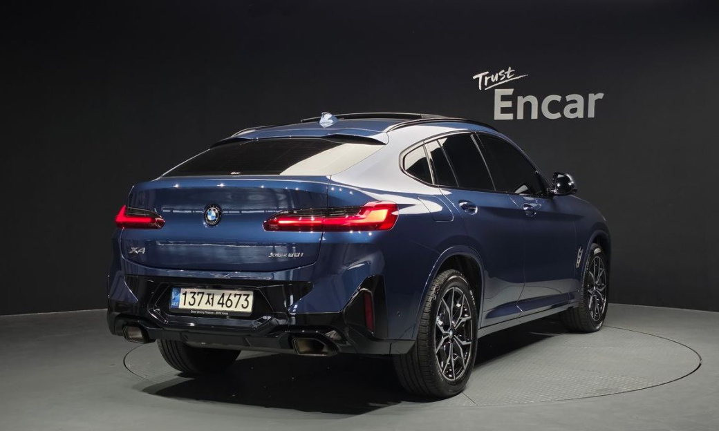 BMW X4 xDrive20i M Sports Pro, 2022