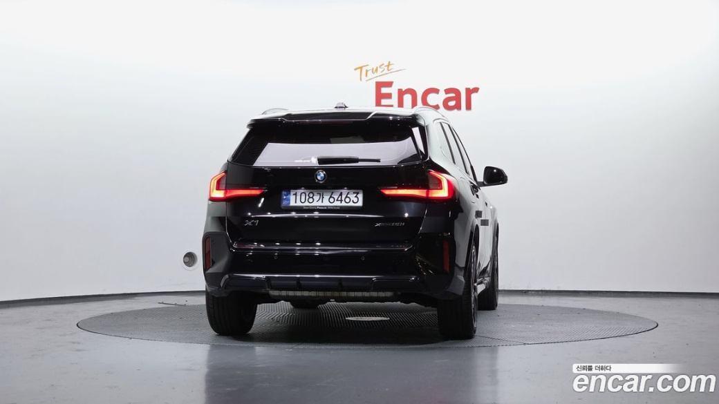 BMW X1 xDrive 20i M Sport, 2024