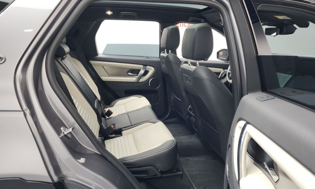 Land Rover Discovery Sport P250 Dynamic SE, 2025
