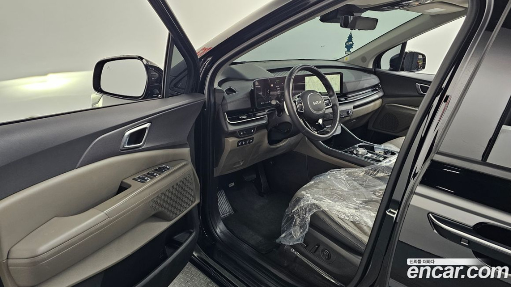 Kia Carnival 7-Seater Noblesse, 2024