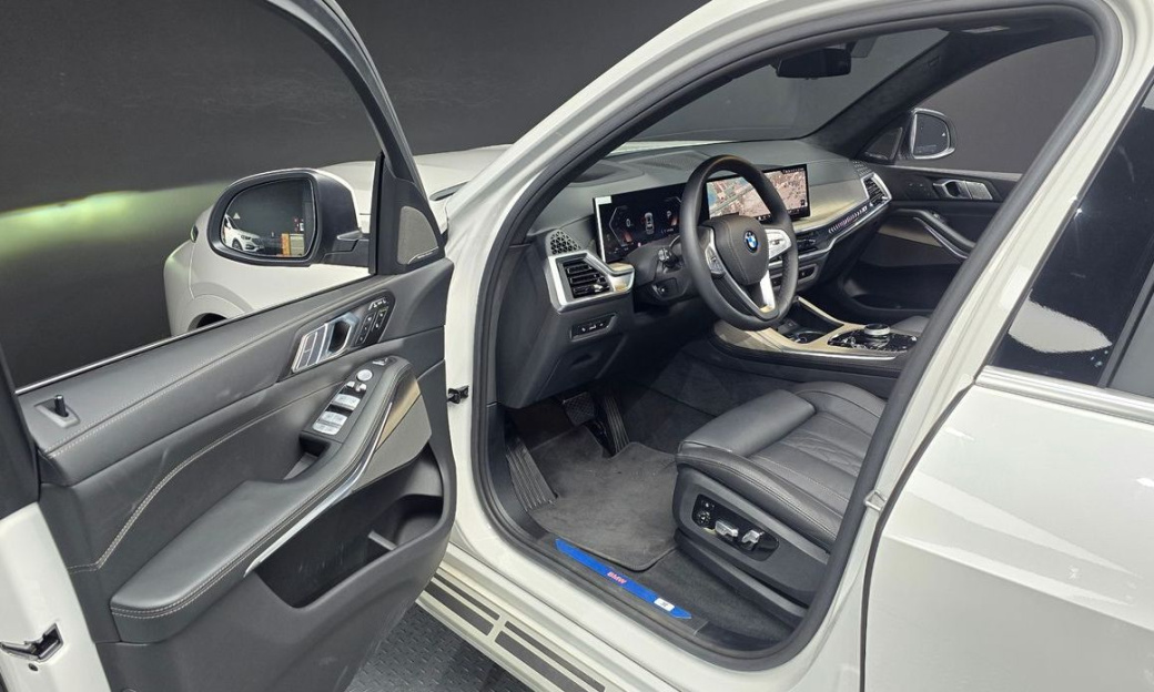 BMW X7 xDrive 40d Design Pure Excellence 7-Seater, 2025