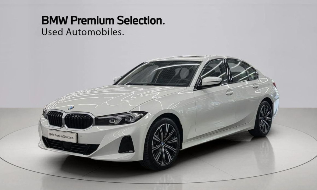 BMW 3-Series 320i, 2025