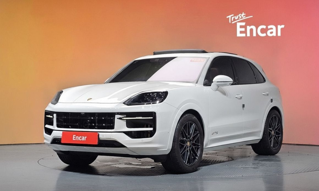 Porsche Cayenne 4.0 GTS, 2025