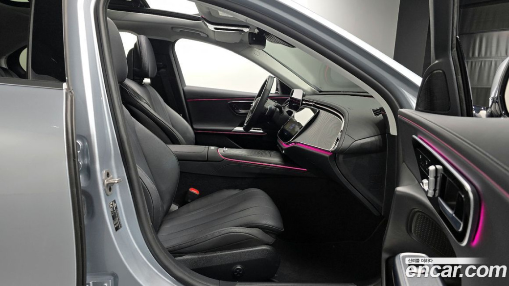 Mercedes-Benz E-Class E200 Avantgarde, 2024
