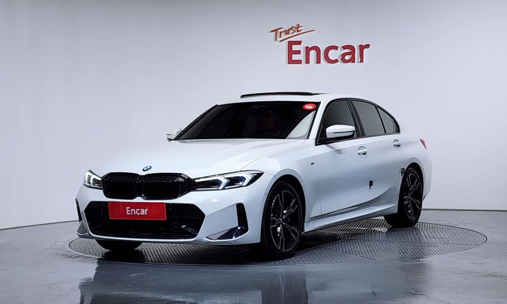 BMW 3-Series 320i M Sport, 2024