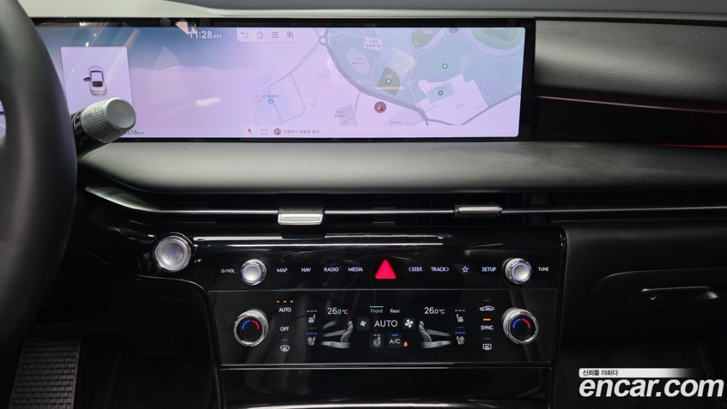 Genesis G80 Gasoline 2.5 Turbo AWD, 2025