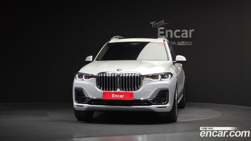 BMW X7 xDrive 40i Design Pure Excellence 6-Seater, 2022