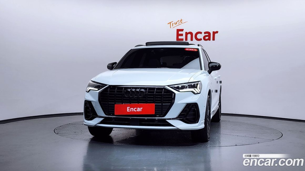 Audi Q3 35 TDI Premium, 2025