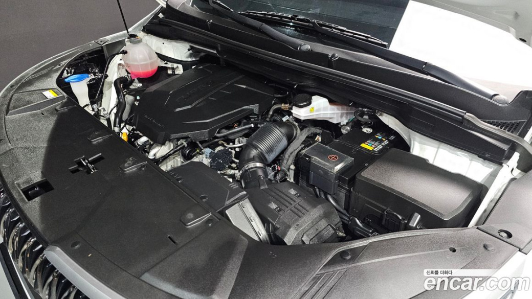 Kia Carnival 9-Seater Prestige, 2023