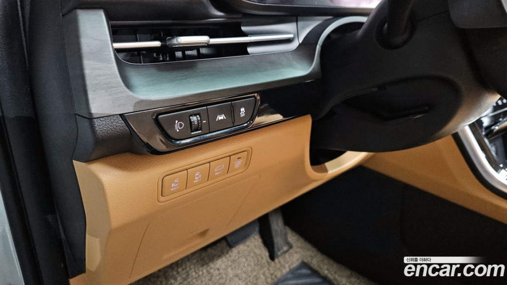 Kia Carnival 9-Seater Signature, 2022