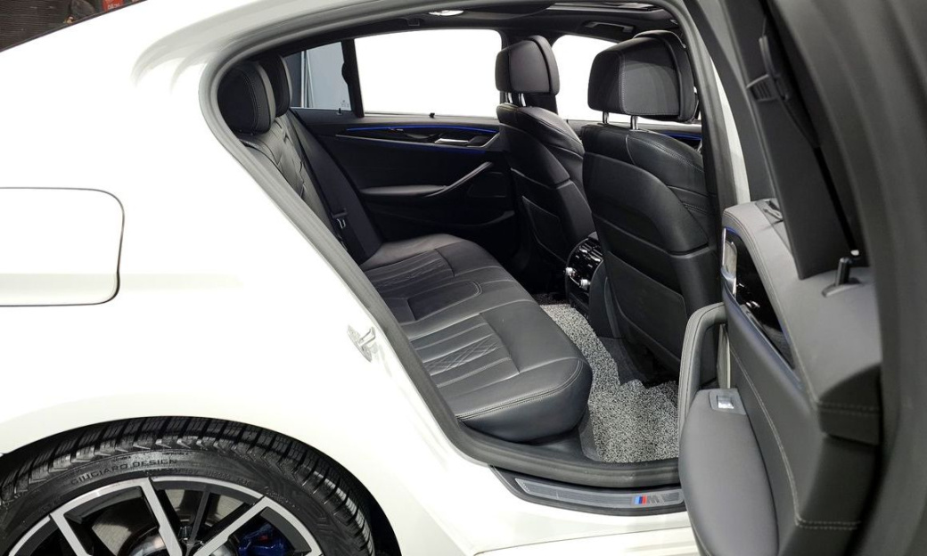 BMW 5-Series 530i M Sport Package, 2022