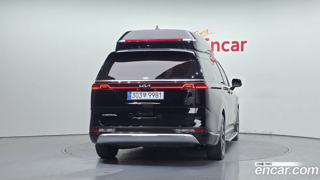 Kia Carnival 9-Seater Hi-Limousine, 2022