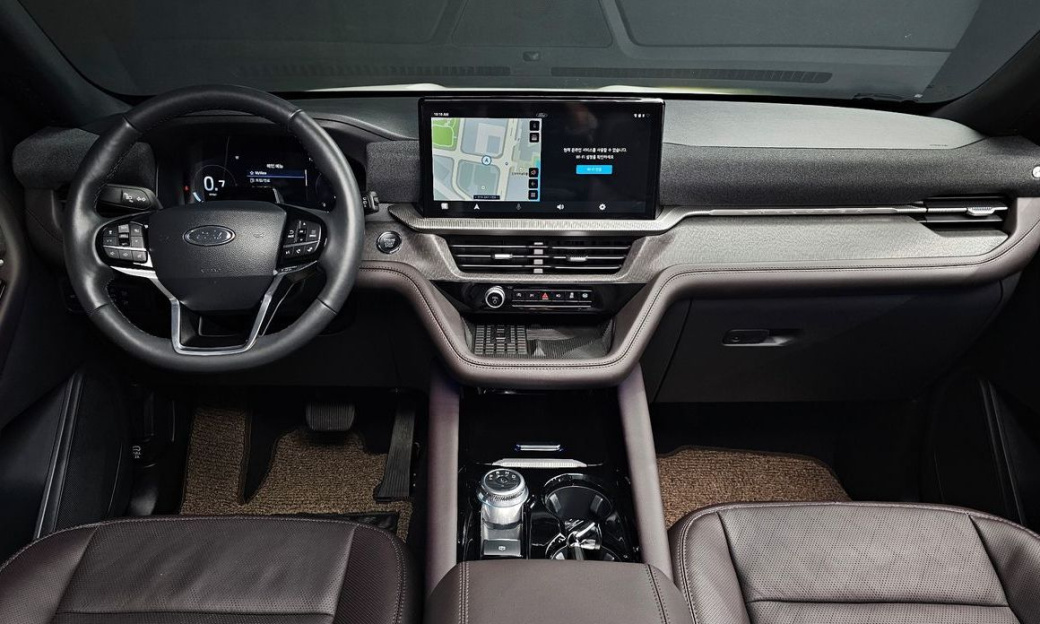 Ford Explorer 2.3 Platinum 4WD, 2025