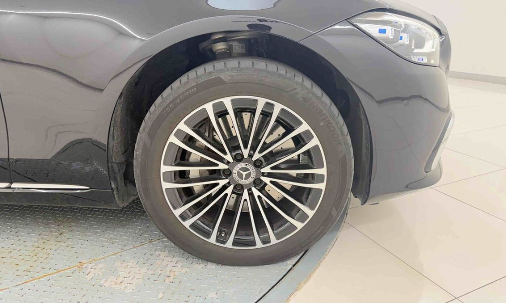 Mercedes-Benz S-Class S350 d 4MATIC, 2025
