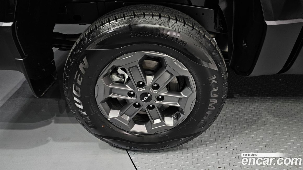 Kia Tasman 2.5T Gasoline 4WD, 2026