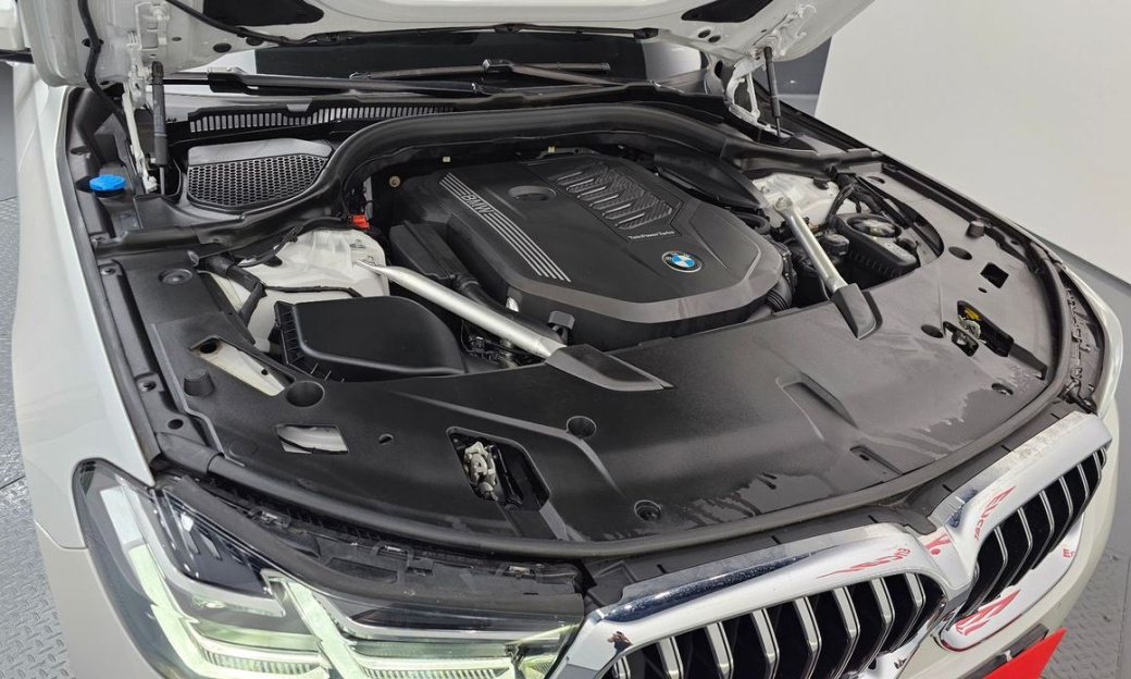 BMW Gran Turismo 630i xDrive Luxury, 2023