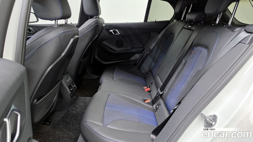 BMW 1-Series 120i M Sports, 2023