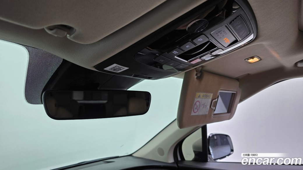 Kia Carnival 9-Seater Signature, 2023