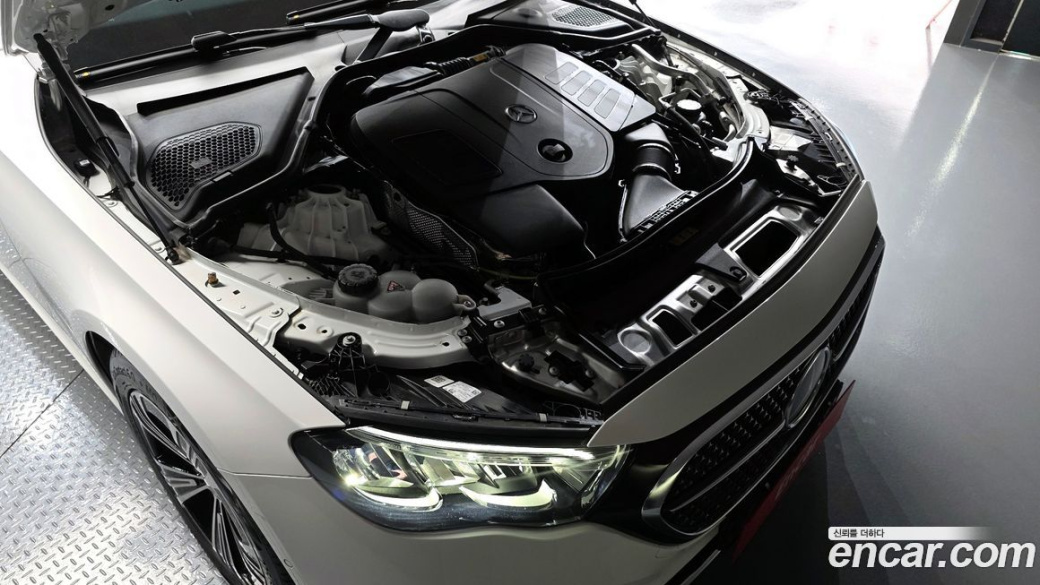 Mercedes-Benz E-Class E200 Avantgarde, 2024