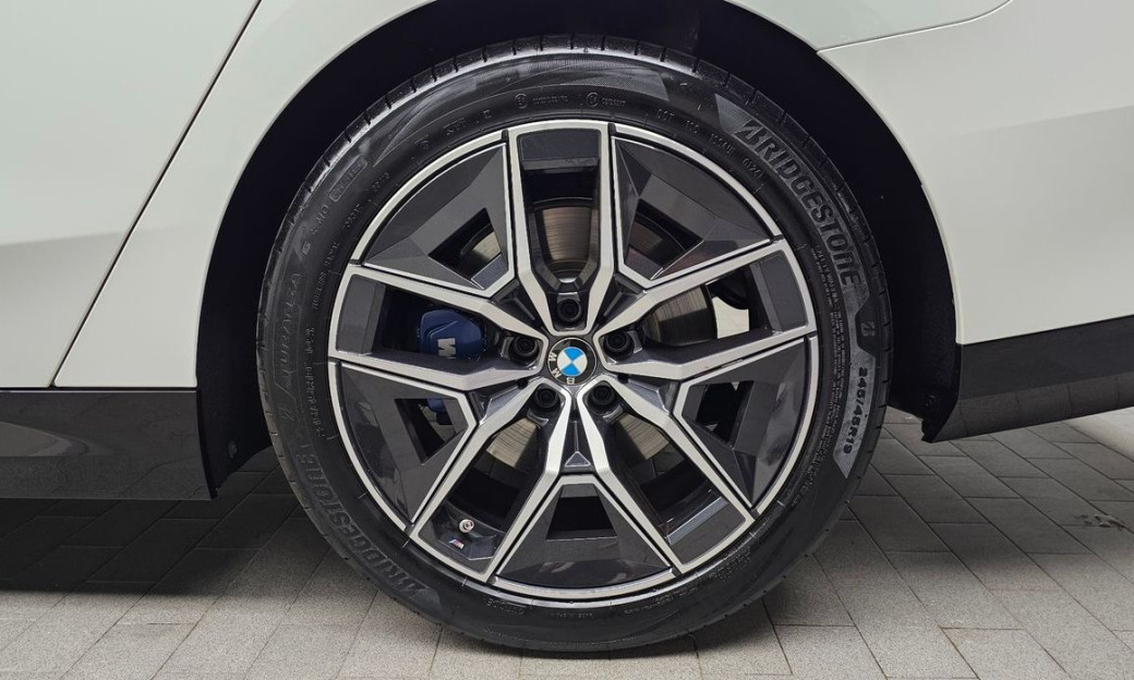 BMW 5-Series 523d M Sport, 2024