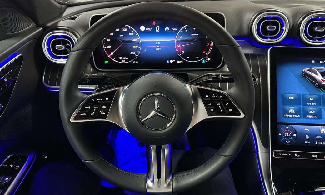 Mercedes-Benz C-Class C200 Avantgarde, 2025