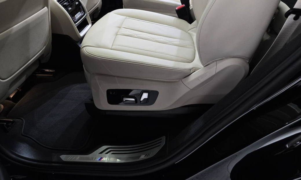 BMW X7 xDrive 40i M Sport 6STR, 2025