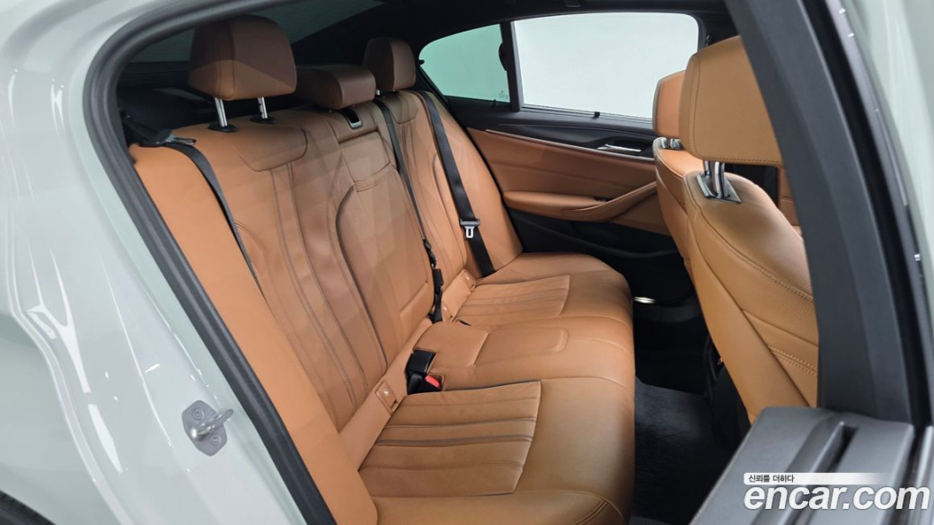 BMW 5-Series 520i M Sport, 2023