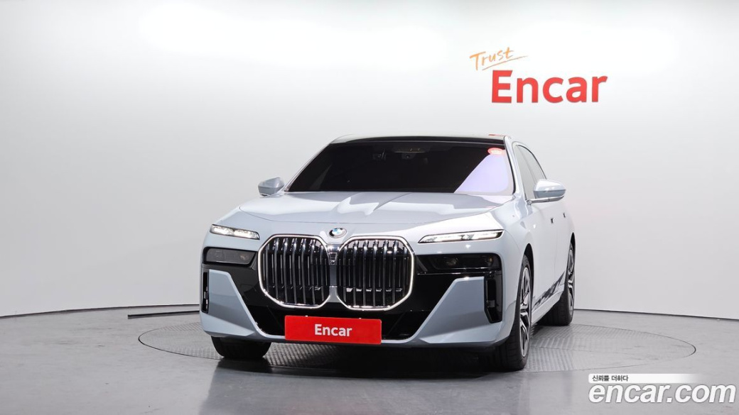 BMW 7-Series 740i xDrive M Sport, 2024